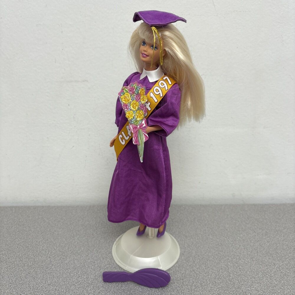 Mattel Graduation Barbie Doll 1997 Complete, Gown, Sash, Flowers, Cap, Shoes